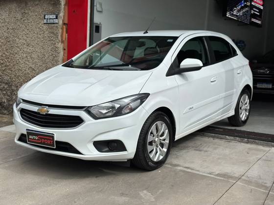 CHEVROLET ONIX 1.4 MPFI LT 8V FLEX 4P AUTOMÁTICO CHEVROLET ONIX 1.4 MPFI LT 8V FLEX 4P AUTOMÁTICO